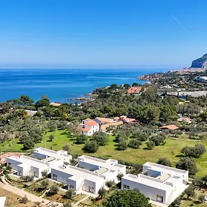 aura-maris-beach-residence-mazzaforno.sicilyhotelsitaly.net/